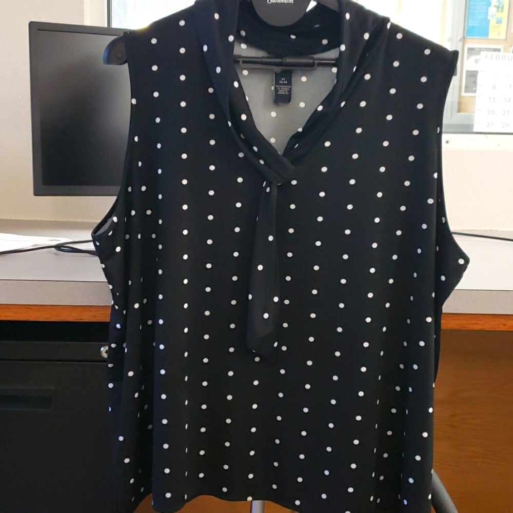 Maggie Barnes black with white polka dots 3x top